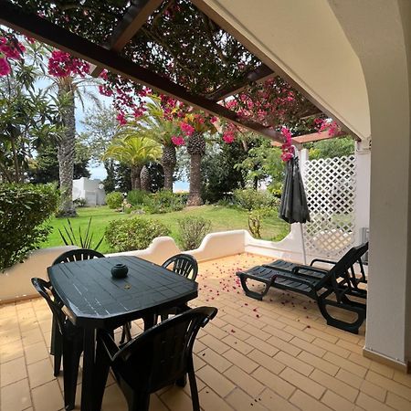 Beautiful Villa With Terrace & Garden Ferragudo  Eksteriør billede