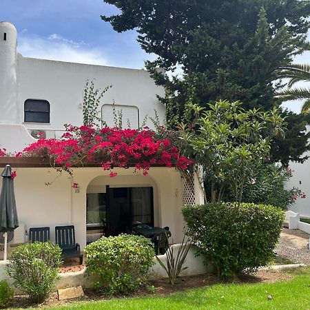 Beautiful Villa With Terrace & Garden Ferragudo  Eksteriør billede