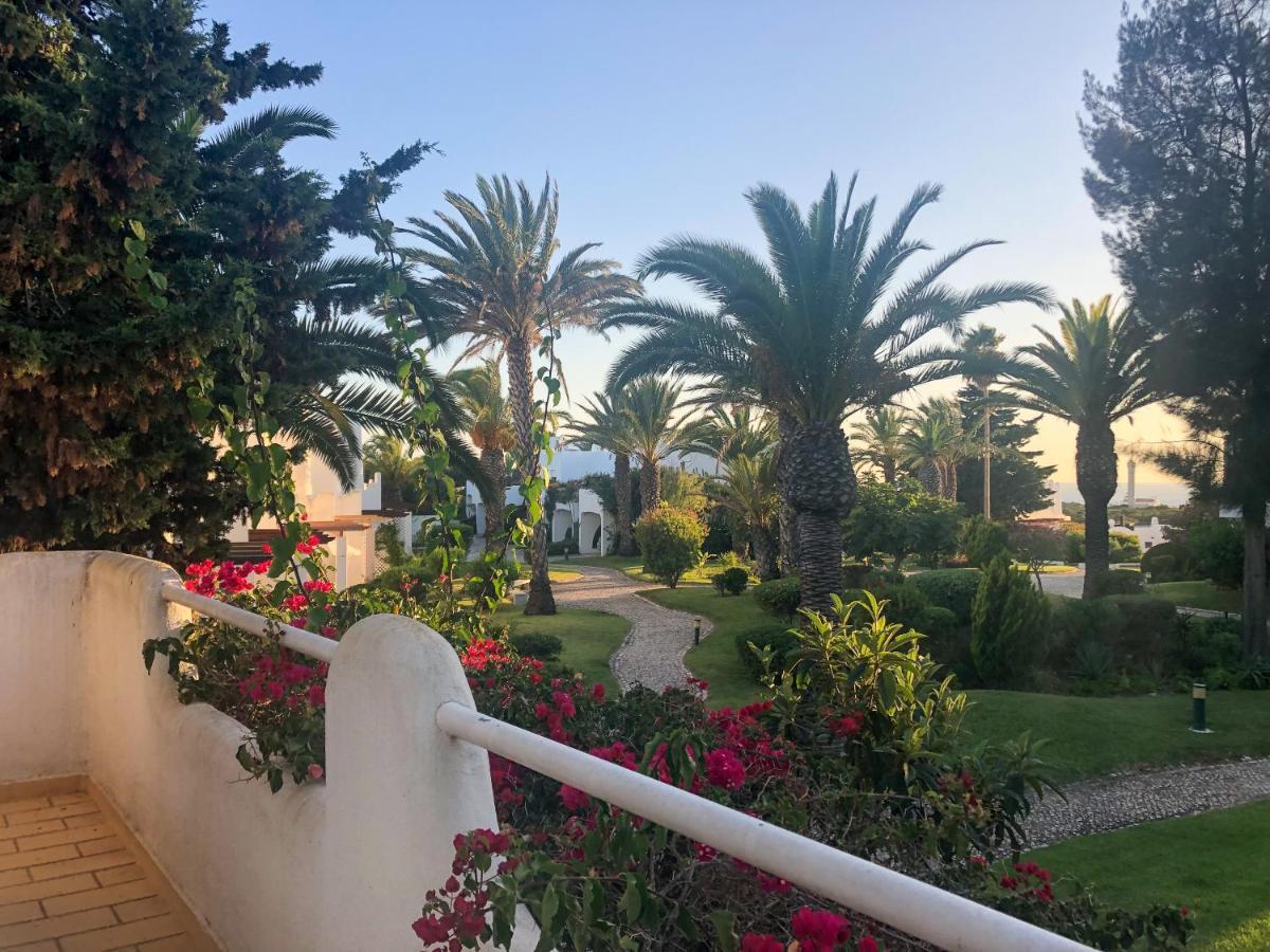 Beautiful Villa With Terrace & Garden Ferragudo  Eksteriør billede