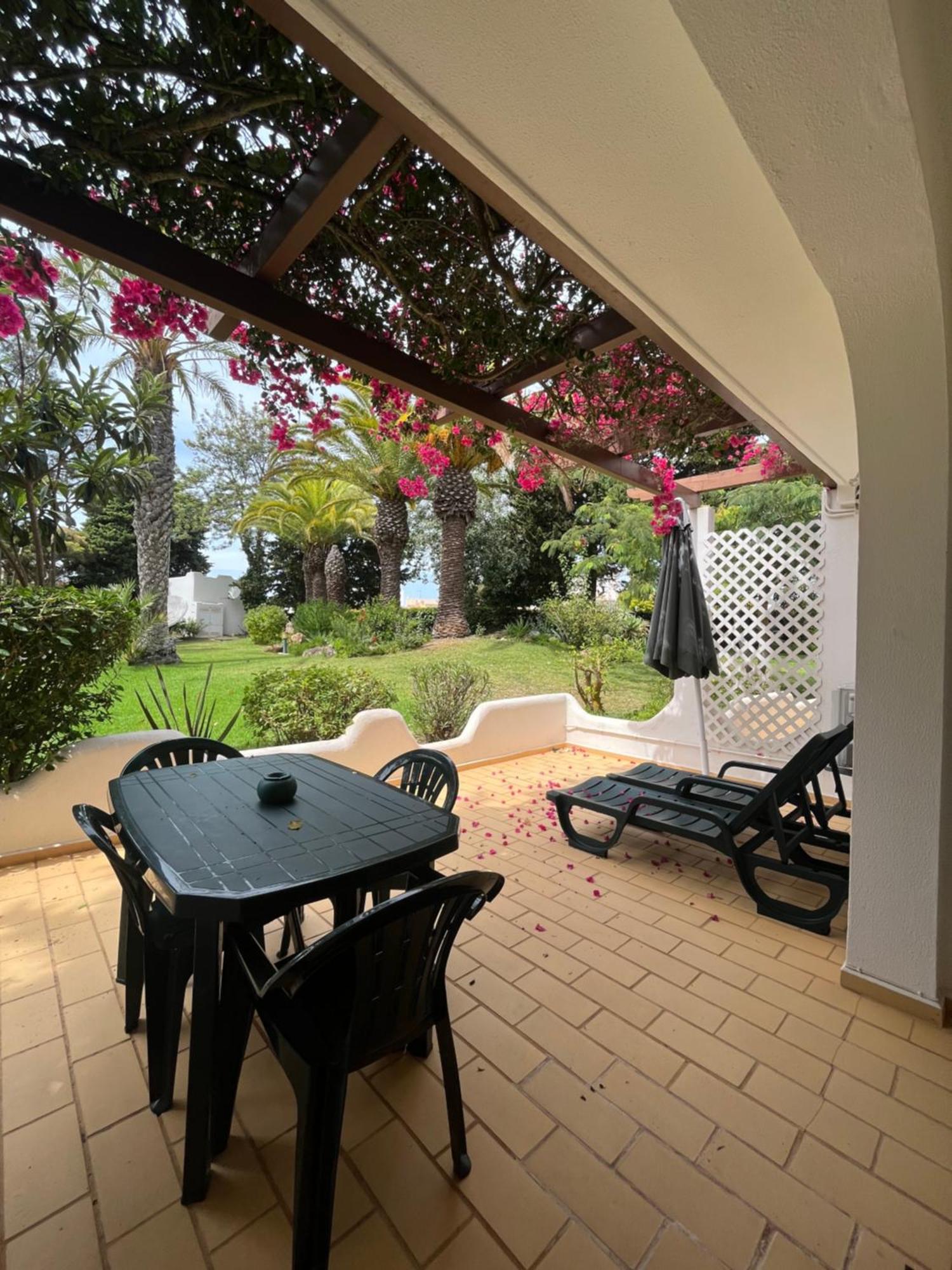 Beautiful Villa With Terrace & Garden Ferragudo  Eksteriør billede